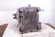Load image into Gallery viewer, Eaton Linde HMF 135-02 0000 Hydraulic Axial Piston Motor