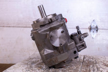 Load image into Gallery viewer, Parker PVP3336R2M21 Hydraulic Piston Pump 1000psi 33cc/rev