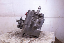 Load image into Gallery viewer, Parker PVP3336R2M21 Hydraulic Piston Pump 1000psi 33cc/rev