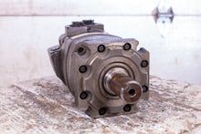 Load image into Gallery viewer, Eaton Char-Lynn 109-1105-006 Hydraulic Motor Reman