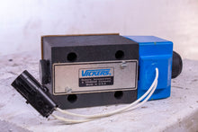 Load image into Gallery viewer, Vickers Hydraulic Valve DG4S4 -12A KUP12 G 60 S583 02-344231