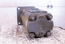 Load image into Gallery viewer, Commercial Intertech 312-9320-502 2748-760 Hydraulic Pump