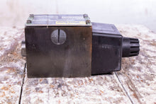 Load image into Gallery viewer, Parker D3W1BY 13 Hydraulic Valve