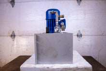 Load image into Gallery viewer, Flenco 6027513 SKg 63-4B2 OIL ELECTRIC Lubricator PUMP