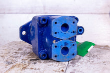 Load image into Gallery viewer, Veljan Hydraulic Vane Motor 101799211 M4C0551N00A102