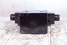 Load image into Gallery viewer, Parker D31VW020D4NYW Hydraulic Valve