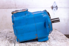 Load image into Gallery viewer, Eaton 25V21A 1A22R 02-137117-1 Hydraulic Vane Pump