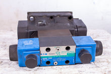 Load image into Gallery viewer, Eaton Vickers 02-154336 DG5S4-040C2M-U-B5-60 Hydraulic Valve