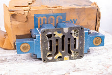 Load image into Gallery viewer, Mac Valve 6531A-000-PM-114DA Pneumatic Solenoid Valve