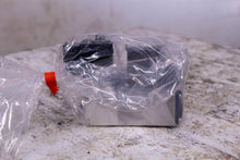 Load image into Gallery viewer, Versa KSG-4332-HC-A120 Pneumatic Directional Valve