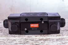Load image into Gallery viewer, Eaton Vickers DG4V4-016C-M-U-B5-10 02-337079 Hydraulic Valve