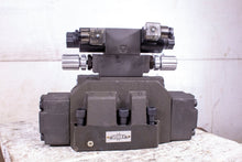 Load image into Gallery viewer, HYVAIR MODEL D08SDC-3A-115A-35 D03-FC1-AB-MO Hydraulic Valve