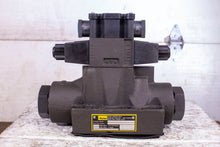 Load image into Gallery viewer, Parker DG1VW8C3VYCF 72 Hydraulic Valve
