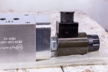Load image into Gallery viewer, Sun Hydraulics XRIM LAN HA211 1BB8-A2 PNEUMATIC VALVE