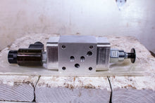 Load image into Gallery viewer, Sun Hydraulics XRIM LAN HA211 1BB8-A2 PNEUMATIC VALVE