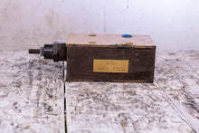 Load image into Gallery viewer, Vickers DGMFN-5-X-P2W-30 system stack valve