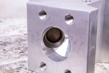 Load image into Gallery viewer, Sun Hydraulics ZLR 0H62-A2 CXJA XEN Manifold and Valve