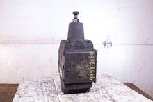 Load image into Gallery viewer, Vickers RG 10 D2 30 Pressure Control Valve