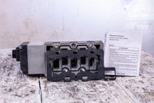 Load image into Gallery viewer, Parker H32WXBBL53D Solenoid Valve