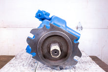 Load image into Gallery viewer, Vickers PVH740IC-RF-25-10-C25-31 Hydraulic Pump