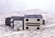 Load image into Gallery viewer, Rexroth WF4WE6D6X/EW22ORN9Z55L Hydraulic Valve