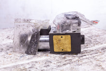 Load image into Gallery viewer, Rexroth WF4WE6D6X/EW22ORN9Z55L Hydraulic Valve