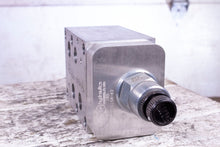 Load image into Gallery viewer, Sun 1B0 0158-A2 FXFA KAV Hydraulic Valve and Manifold