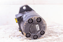 Load image into Gallery viewer, Parker TB0036AS100AABJ HYDRAULIC MOTOR