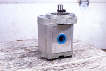 Load image into Gallery viewer, Rexroth 9610290028 Hydraulic Gear Pump