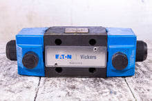 Load image into Gallery viewer, Vickers DG4V4-013C-M-U-B5-10 02-337544 Directional Control Valve