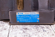 Load image into Gallery viewer, Vickers DG5V-8-S-2C-M-U-B-10 02-329123 Hydraulic Valve