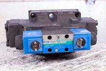 Load image into Gallery viewer, Vickers DG5V-8-S-2C-M-U-B-10 02-329123 Hydraulic Valve
