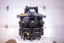 Load image into Gallery viewer, Poclain MS18-0-D2A-A18-7221-5000 Hydraulic Motor