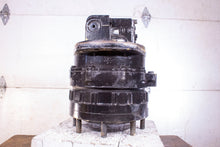 Load image into Gallery viewer, Poclain MW14-4222-3G70-7721-5000 Hydraulic Motor