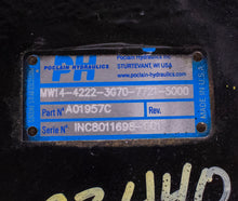 Load image into Gallery viewer, Poclain MW14-4222-3G70-7721-5000 Hydraulic Motor