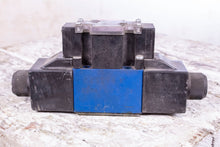 Load image into Gallery viewer, Rexroth R978873115 Hydraulic Valve