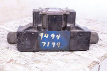 Load image into Gallery viewer, Rexroth R978873115 Hydraulic Valve