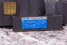 Load image into Gallery viewer, Vickers DG5V-8-S-3C-ETM-U-B-10 02-357561 Hydraulic Valve