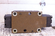 Load image into Gallery viewer, Vickers DG5V-8-S-3C-ETM-U-B-10 02-357561 Hydraulic Valve
