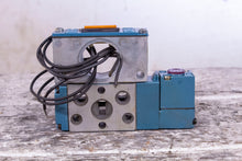 Load image into Gallery viewer, Mac Valve 811C PM-110DA-143 Pneumatic Solenoid Valve