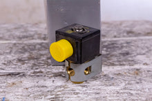 Load image into Gallery viewer, Parker 02F30C1104AAFPH05 SOLENOID VALVE