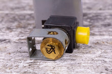 Load image into Gallery viewer, Parker 02F30C1104AAFPH05 SOLENOID VALVE
