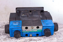 Load image into Gallery viewer, Eaton Vickers DG5S4-046C-M-U-B5-60 directional control valve