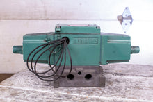 Load image into Gallery viewer, NUMATICS 34DSA4410 33DSA4000 directional air control valve assembly