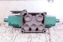 Load image into Gallery viewer, NUMATICS 34DSA4410 33DSA4000 directional air control valve assembly