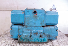 Load image into Gallery viewer, Abex Denison D1D12 33 203 04 03 1S5 Directional Control Valve
