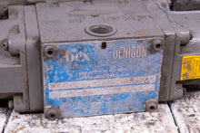 Load image into Gallery viewer, Abex Denison D1D12 33 203 04 03 TC08-120VS5 Directional Control Valve