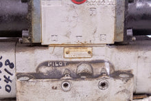 Load image into Gallery viewer, Abex Denison D1D12 33 203 04 03 T008-120VS Directional Control Valve