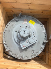 Load image into Gallery viewer, Hagglunds MA 200 N 05 00 Hydraulic Motor