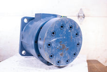 Load image into Gallery viewer, Dynex PF4011-30 Hydraulic Pump Remanned by Sunsource